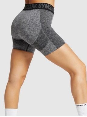 Gymshark Flex Shorts Women’s Small Black & Gray Body Fit 5” Inseam Gym